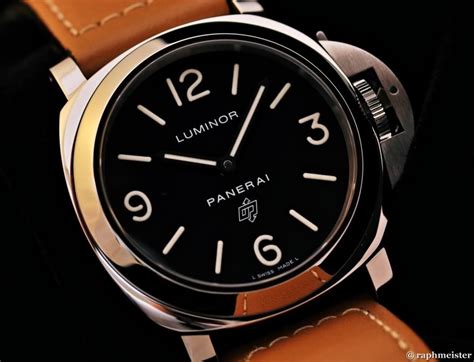 panerai pam 000.